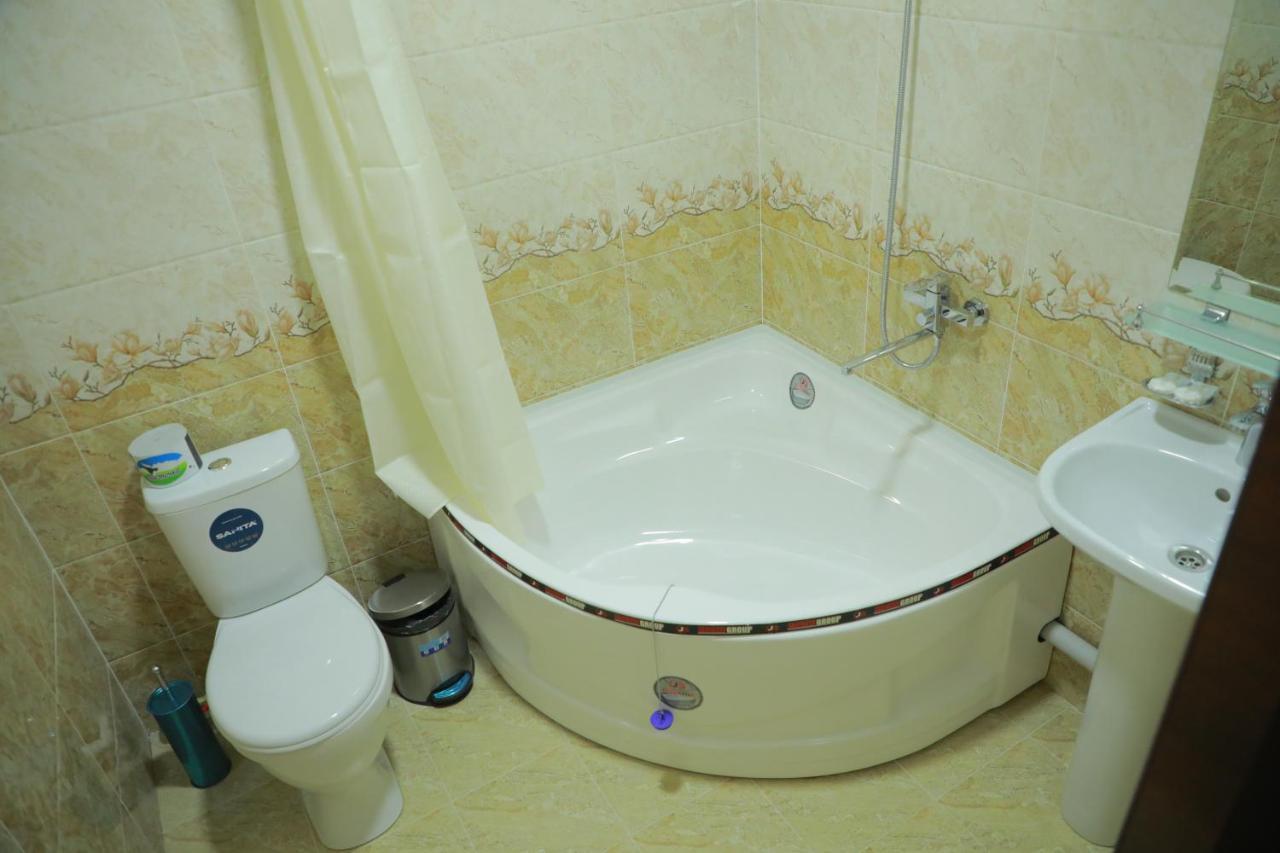 Hotel Crystal Palace Ürgenç Dış mekan fotoğraf